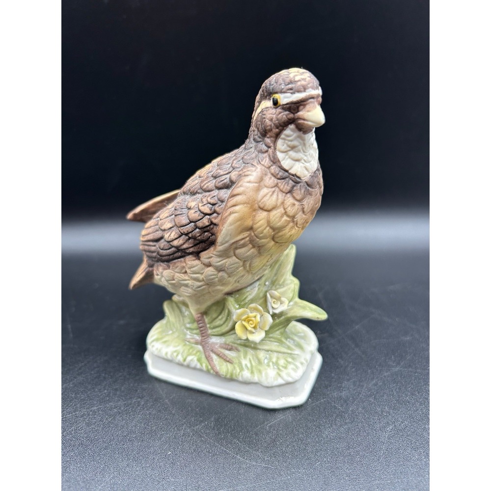 Vintage  Bob White Bird C-8808 abt 5" tall